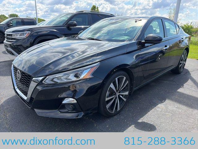 2019 Nissan Altima 2.5 Platinum for sale in Dixon, IL