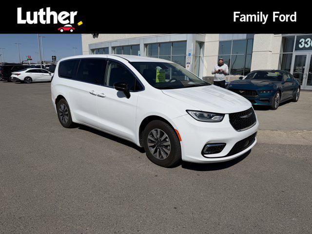 2024 Chrysler Pacifica Hybrid Select for sale in Fargo, ND