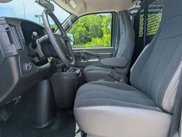 2024 GMC Savana Cargo RWD 2500 Regular Wheelbase Work Van