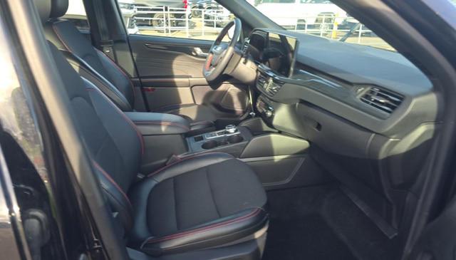 2024 Ford Escape ST-Line Select