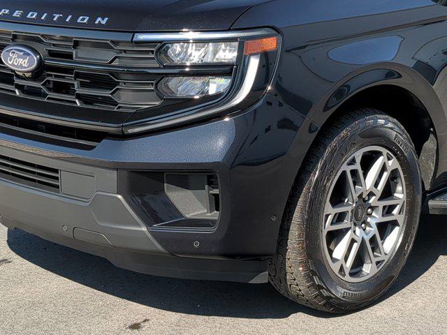 2025 Ford Expedition Active MAX