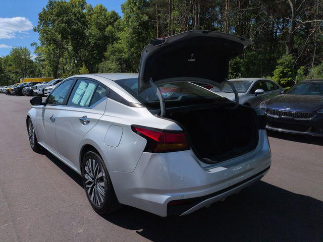 2024 Nissan Altima SV FWD