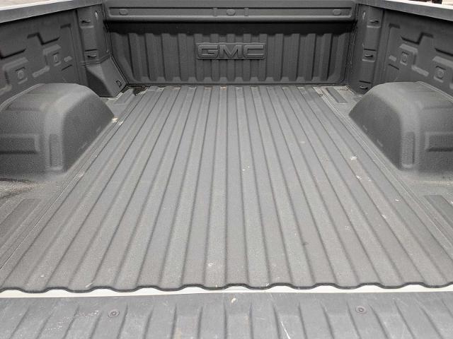 2022 GMC Sierra 1500 Limited 4WD Crew Cab Standard Box SLT