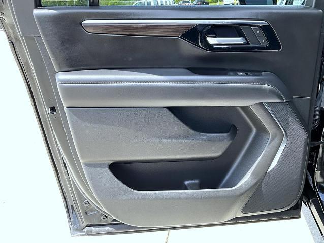 2025 Chevrolet Suburban 4WD Z71