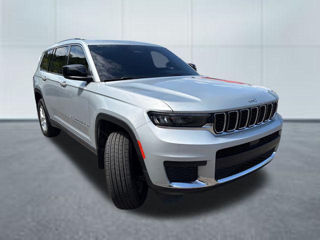 2023 Jeep Grand Cherokee L Laredo 4x4