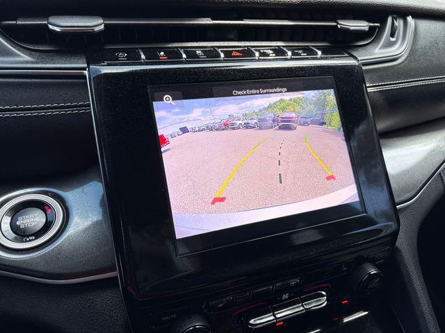 2023 Jeep Grand Cherokee L Laredo 4x4