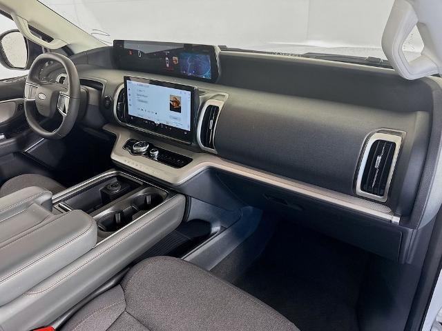 2025 Ford Expedition Active MAX