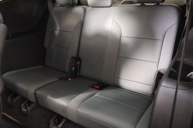 2025 GMC Acadia AWD AT4