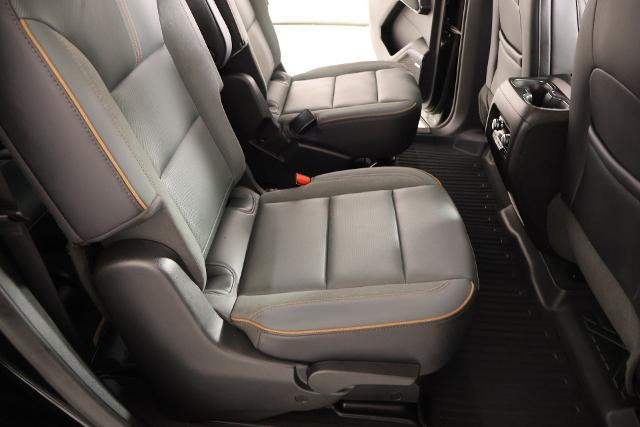2025 GMC Acadia AWD AT4