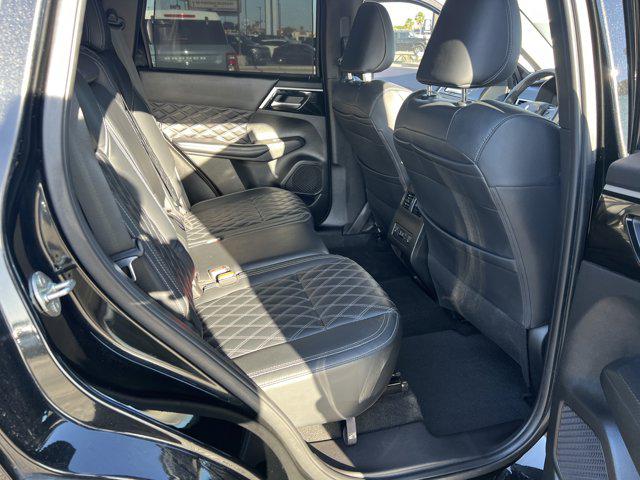 2023 Mitsubishi Outlander SEL Black Edition S-AWC