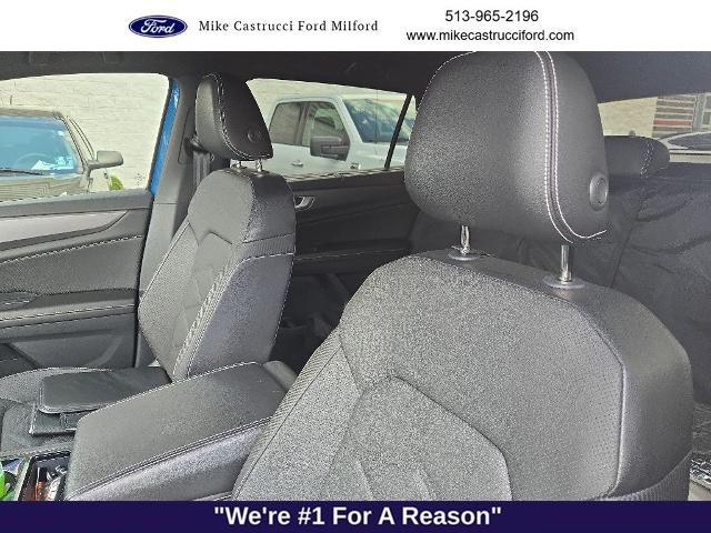 2024 Volkswagen Atlas Cross Sport 2.0T SE w/Technology