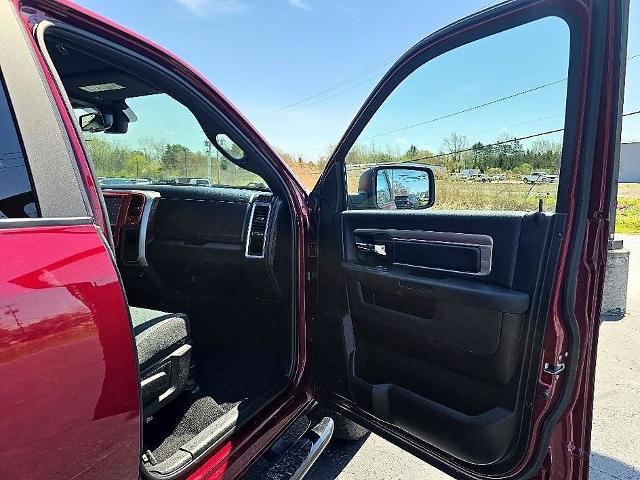 2022 Ram 1500 Classic Warlock Quad Cab 4x4 6'4" Box