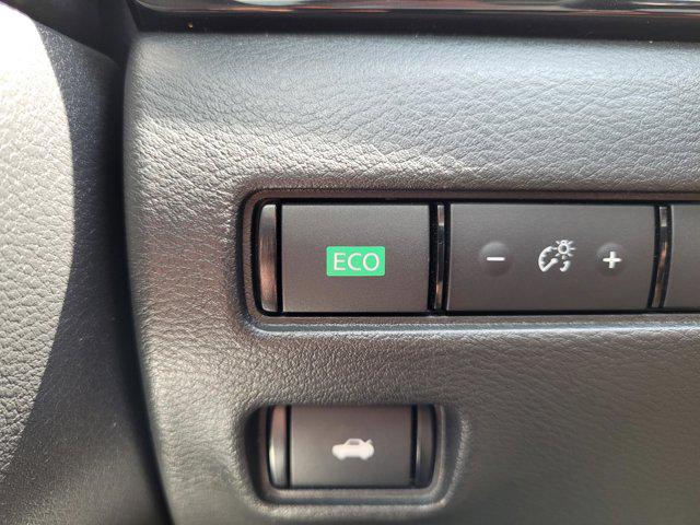 2024 Nissan Sentra SR Xtronic CVT