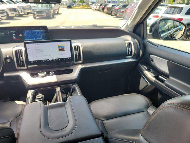 2025 Ford Expedition Active MAX