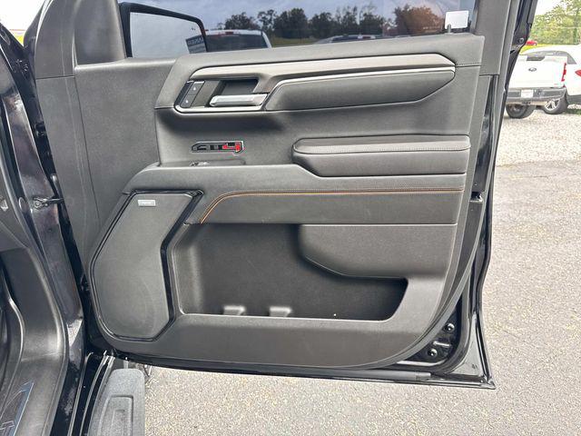 2023 GMC Sierra 1500 4WD Crew Cab Short Box AT4