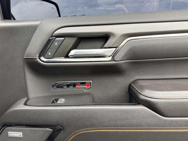 2023 GMC Sierra 1500 4WD Crew Cab Short Box AT4