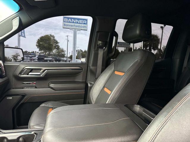 2023 GMC Sierra 1500 4WD Crew Cab Short Box AT4