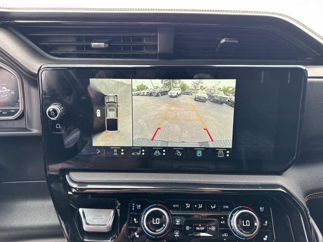 2023 GMC Sierra 1500 4WD Crew Cab Short Box AT4