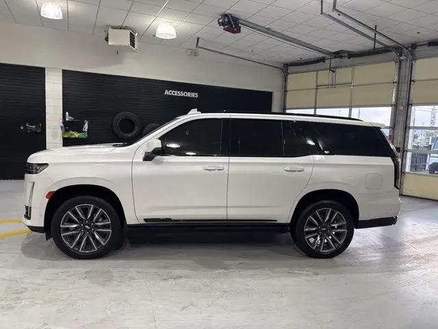 2022 Cadillac Escalade 4WD Sport