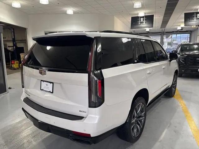 2022 Cadillac Escalade 4WD Sport