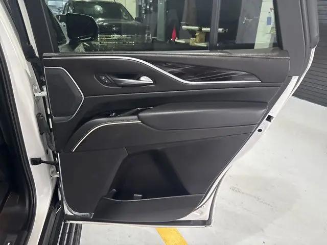 2022 Cadillac Escalade 4WD Sport