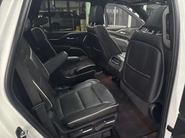 2022 Cadillac Escalade 4WD Sport
