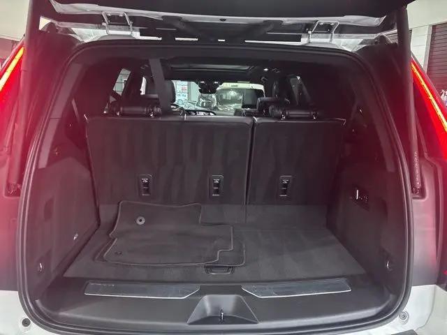 2022 Cadillac Escalade 4WD Sport