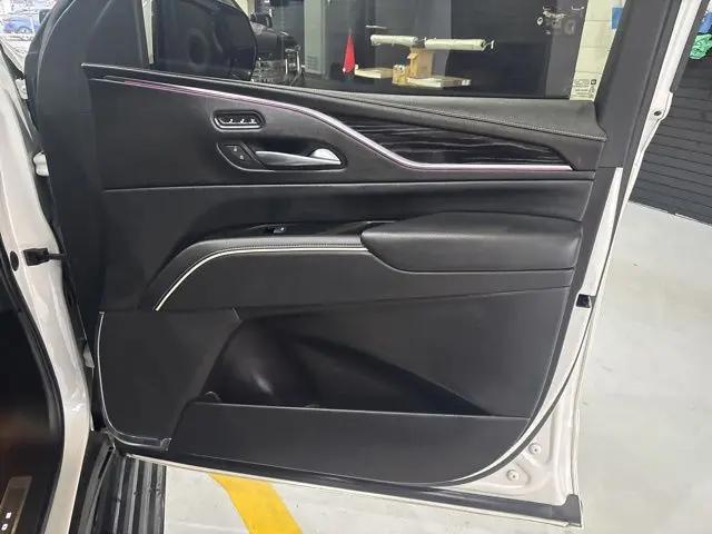 2022 Cadillac Escalade 4WD Sport