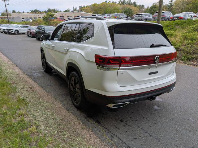 2026 Volkswagen Atlas SE with Technology