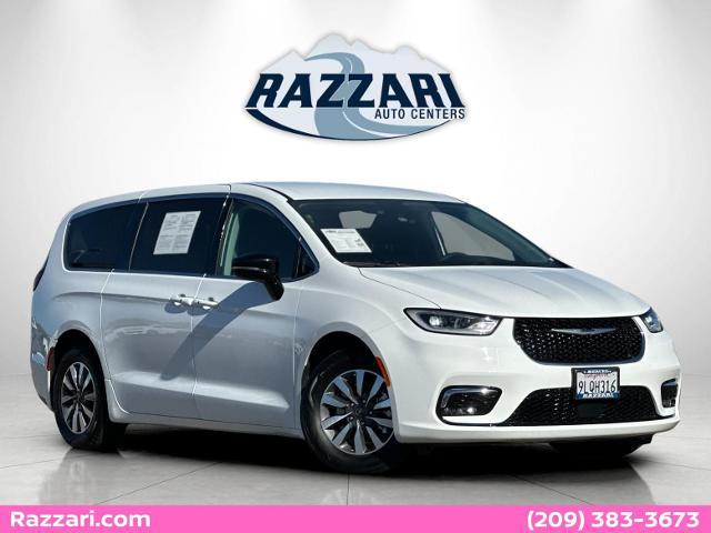 2024 Chrysler Pacifica Hybrid Select for sale in Merced, CA