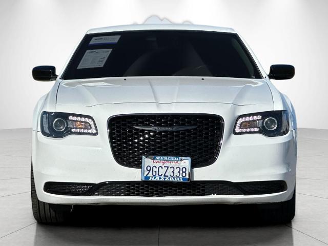2022 Chrysler 300 Touring