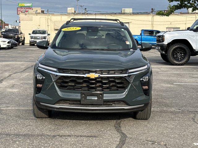 2025 Chevrolet Trax FWD LT