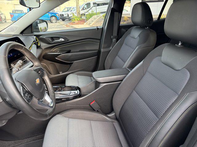 2025 Chevrolet Trax FWD LT