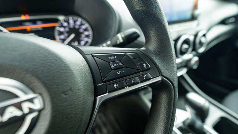 2024 Nissan Sentra SV Xtronic CVT