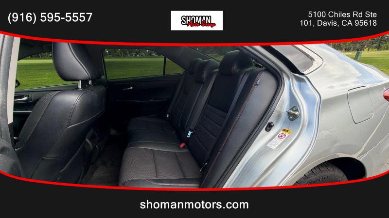 2016 Toyota Camry SE
