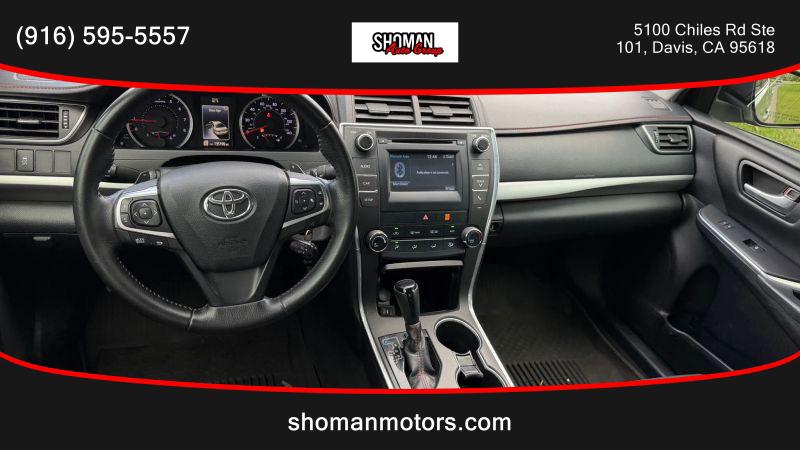 2016 Toyota Camry SE
