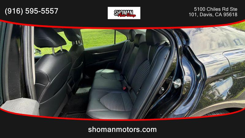 2019 Toyota Camry SE