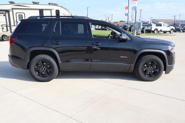 2022 GMC Acadia AWD AT4
