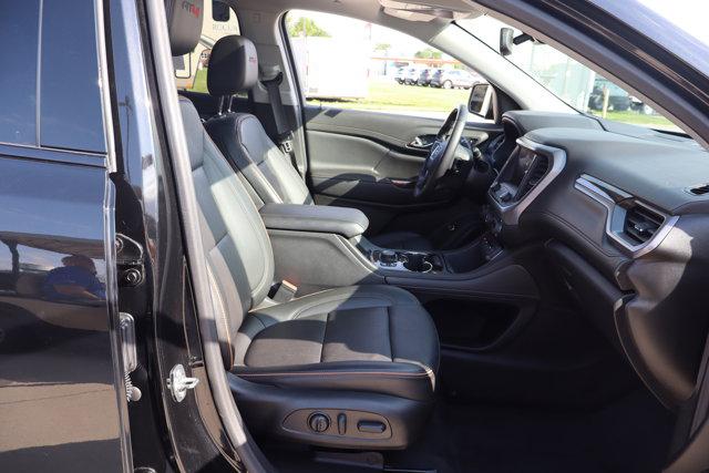 2022 GMC Acadia AWD AT4