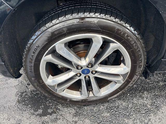 2017 Ford Edge Sport