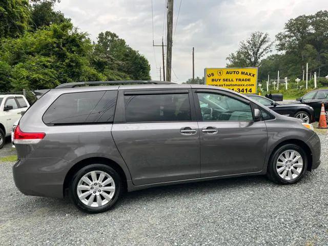 2011 Toyota Sienna XLE