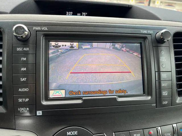 2011 Toyota Sienna XLE