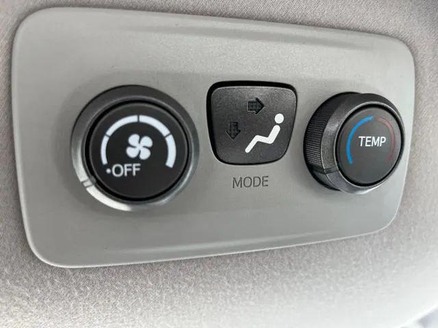 2013 Toyota Sienna L V6 7 Passenger