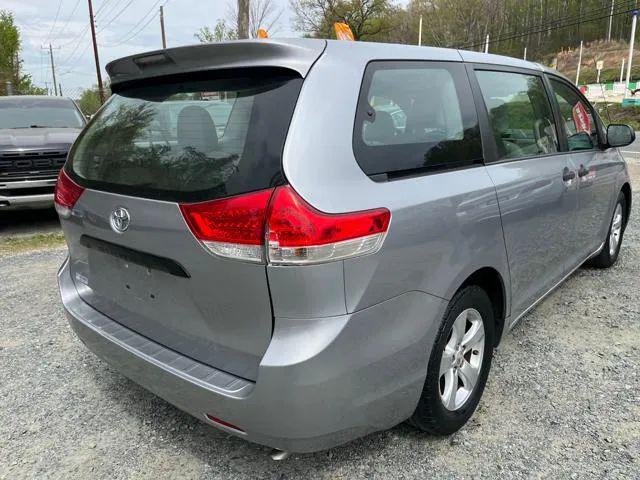 2013 Toyota Sienna L V6 7 Passenger