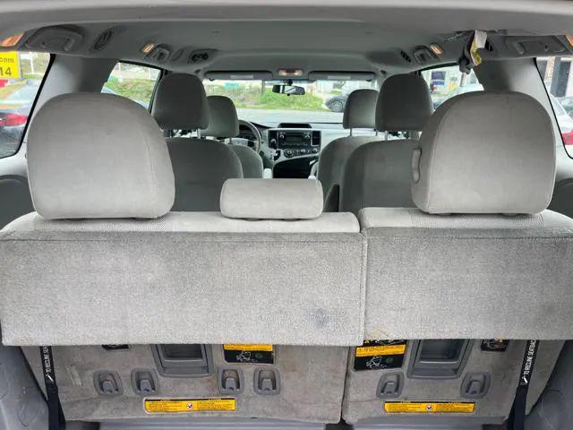 2013 Toyota Sienna L V6 7 Passenger