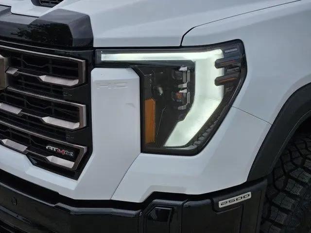 2026 GMC Sierra 2500HD Crew Cab, Standard Bed, AT4X, 4WD