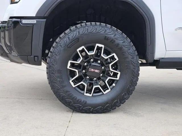 2026 GMC Sierra 2500HD Crew Cab, Standard Bed, AT4X, 4WD