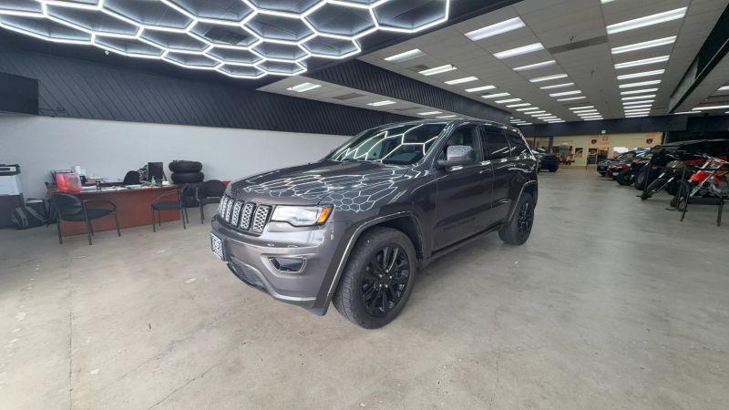 2021 Jeep Grand Cherokee Laredo X 4x4