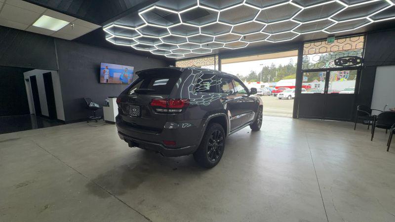 2021 Jeep Grand Cherokee Laredo X 4x4