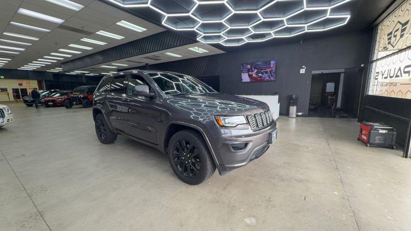 2021 Jeep Grand Cherokee Laredo X 4x4